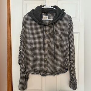 American Eagle cropped hooded flannel size XL